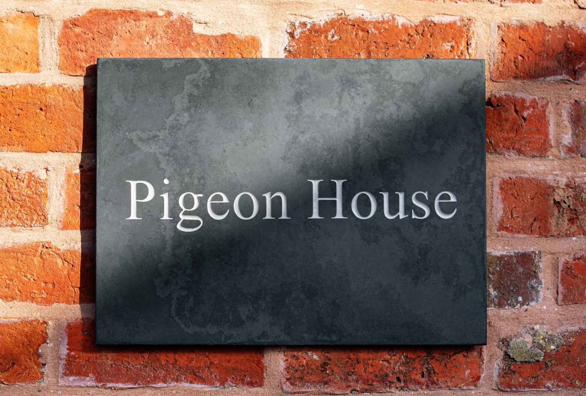 Вилла Pigeon House - Unique Barn With Private Garden, Hot Tub And Wood Burner Шрусбери Экстерьер фото
