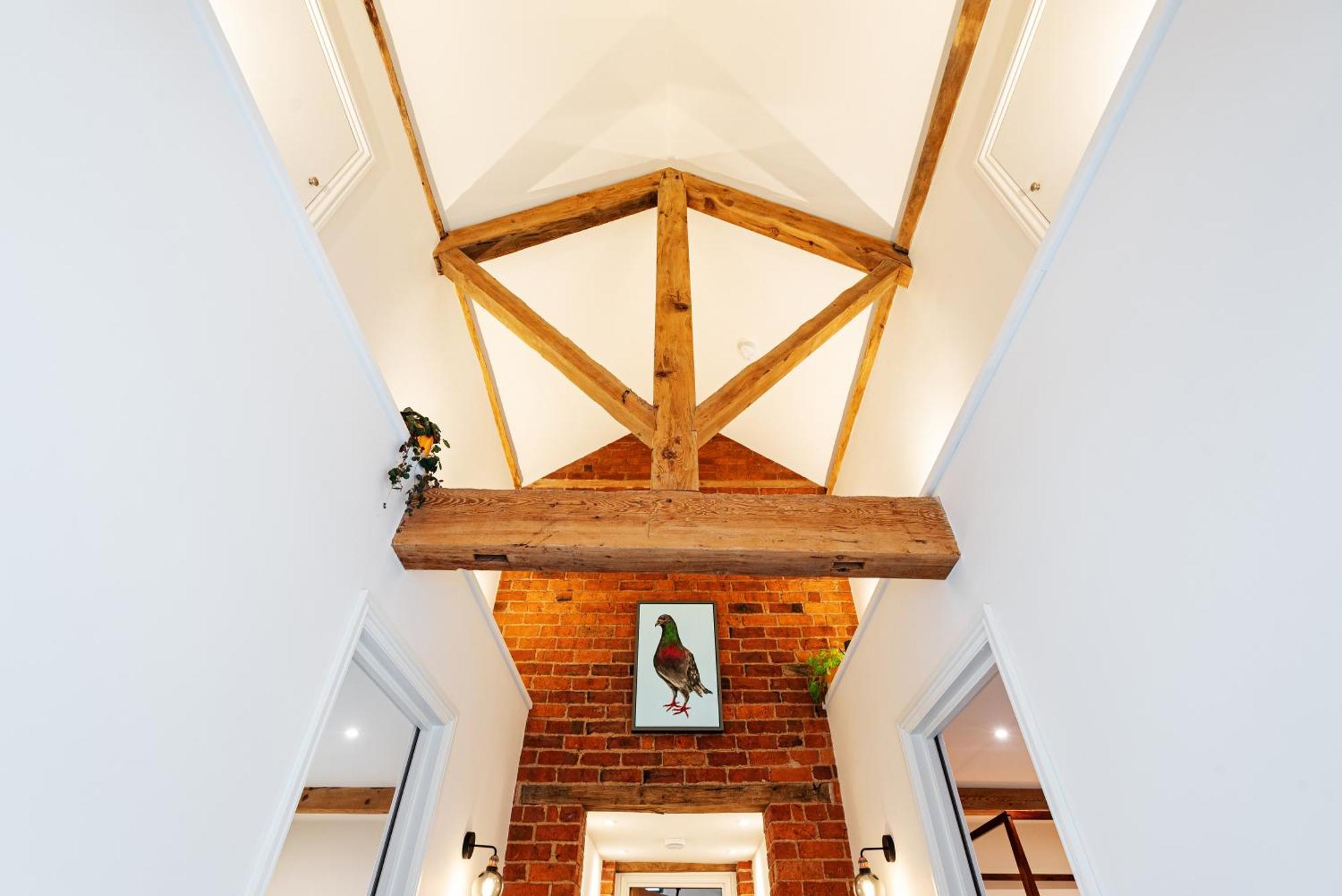 Вилла Pigeon House - Unique Barn With Private Garden, Hot Tub And Wood Burner Шрусбери Экстерьер фото
